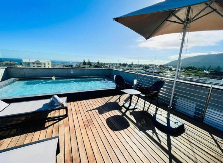 Central Mountain View Apartment, Hermanus Waterfront Exterior photo