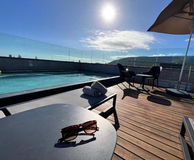 Central Mountain View Apartment, Hermanus Waterfront Exterior photo